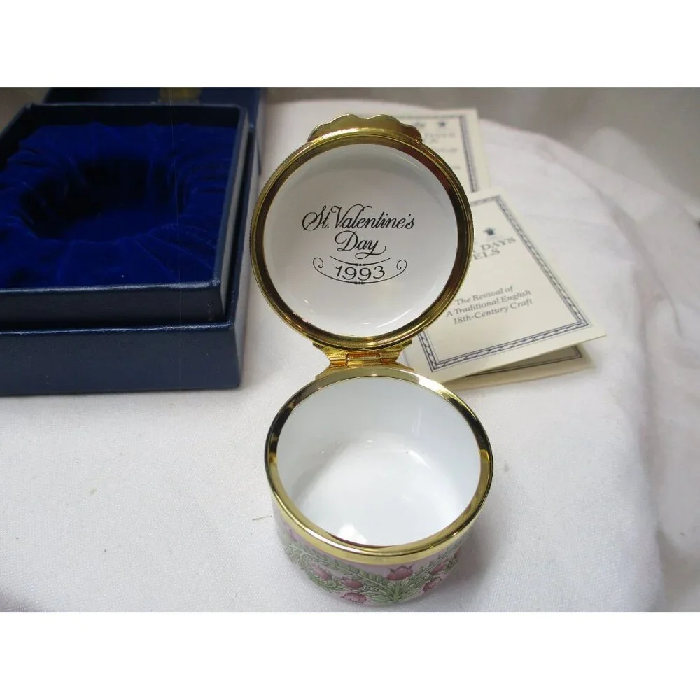 Enamel Box Halcyon Days St.‎ Valentines Day 1993 Snuff Pill Jewelry lovers